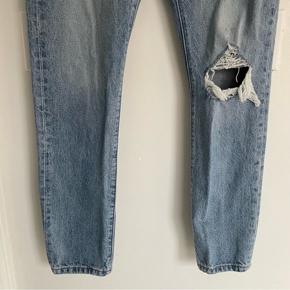 Levi's Women's Blue Distressed Jeans - Picture 3 of 16